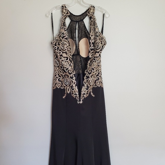 Evening Gown - Picture 5 of 8